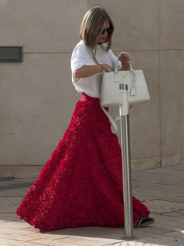 petal design long evening ladies' half length skirt