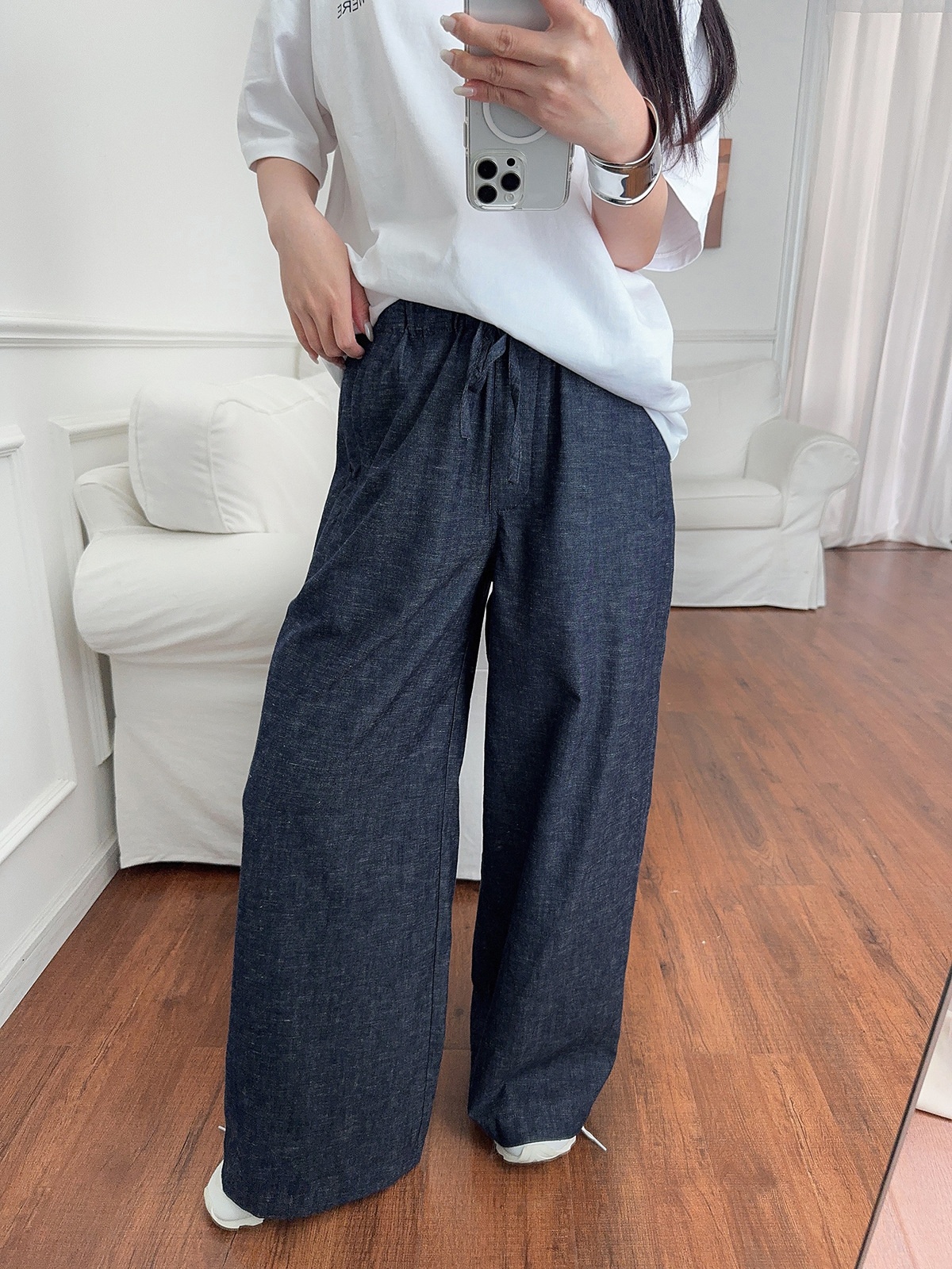 Ab6b8b64 9820 4132 858d F54d0266867e Trans