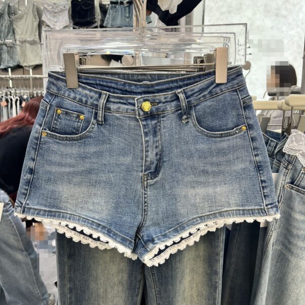 lace edge stitching sweet chic denim shorts